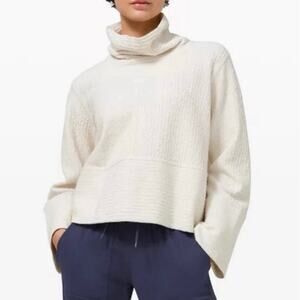 Lululemon Women's Retreat Yourself Ivory Cowl Neck Pullover Size M/L